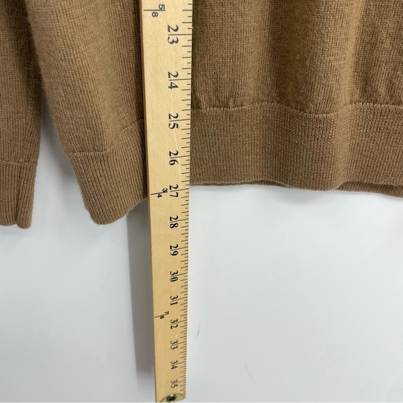 BANANA REPUBLIC Sweater Mens Large Tan Merino Wool V Neck Classic Pullover - Picture 8 of 9
